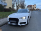 Preview: Upgrade Sportgrill / Kühlergrill für Audi A4 B9 (8W) 15-19 chrom/Hochglanz schwarz in Wabendesign