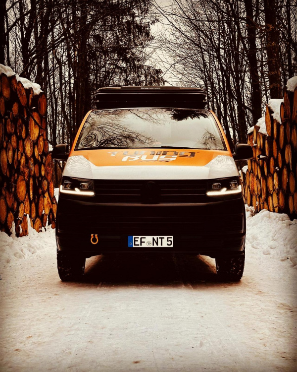 Voll LED Tagfahrlicht Scheinwerfer für VW T6 RHD 15-19 schwarz mit dynamischen LED Blinker RECHTSLENKER