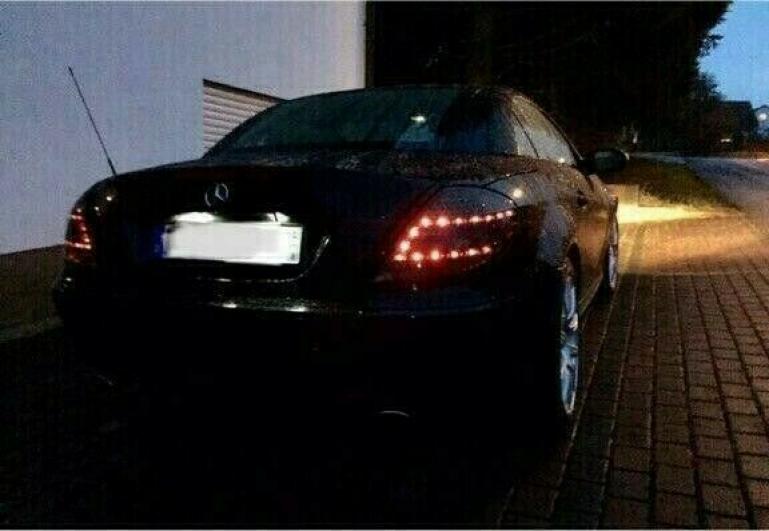 LED Upgrade Design Rückleuchten für Mercedes Benz SLK R171 04-11 schwarz/rauch mit LED Nebelschlußlicht