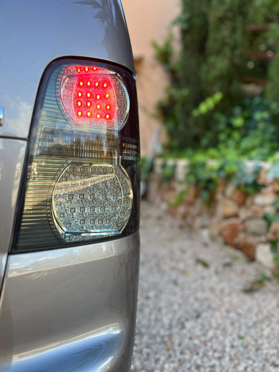 LED Upgrade Design Rückleuchten für VW Touran 1T / 1T GP 03-10 schwarz/rauch