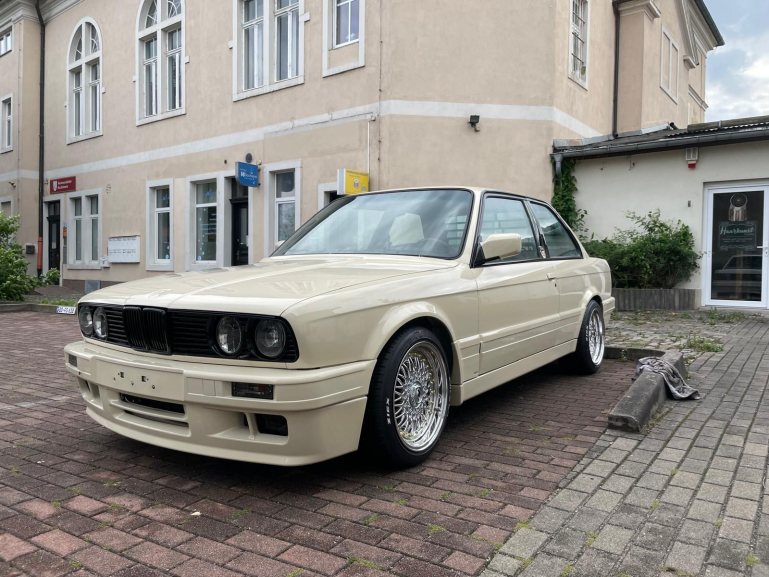 Upgrade Design Frontstoßstange für BMW 3er E30 85-94 Limo Cabrio Touring Typ 2