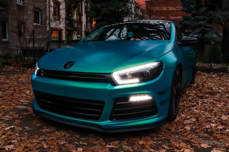 LED Tagfahrlicht Scheinwerfer für VW Scirocco III 14-17 schwarz dynamisch