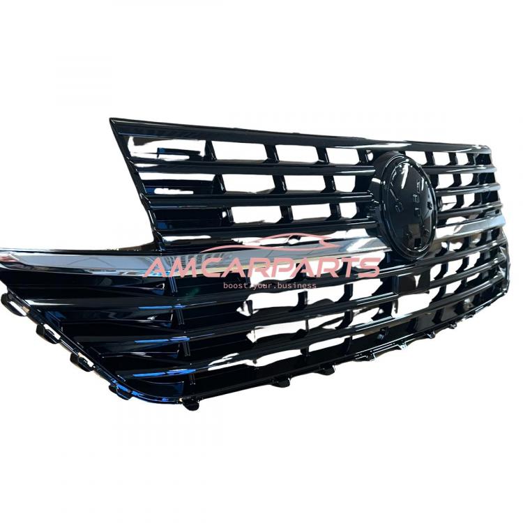 Preview: Upgrade Design Kühlergrill Schwarz glänzend mit chrom Zierstreifen und Emblemhalter für VW T6.1 Multivan 2019-2024