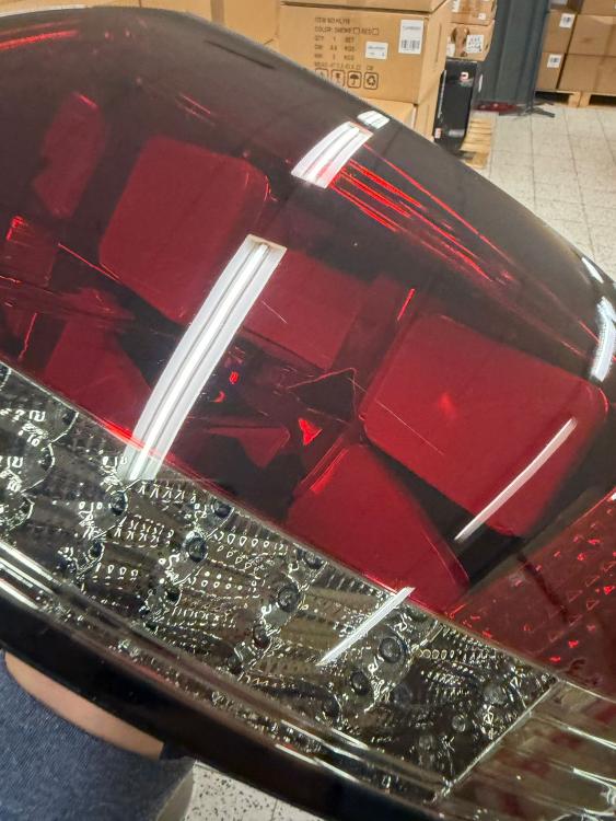 Preview: LED Upgrade Design Rückleuchten für Audi TT 8N 99-06 rot/rauch