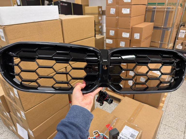 B-Ware  LumiFire Upgrade LED-Kühlergrill passend für BMW 3er G20/G21 LCI 2023 + passend für Umbau auf Diamantdesign/Look
