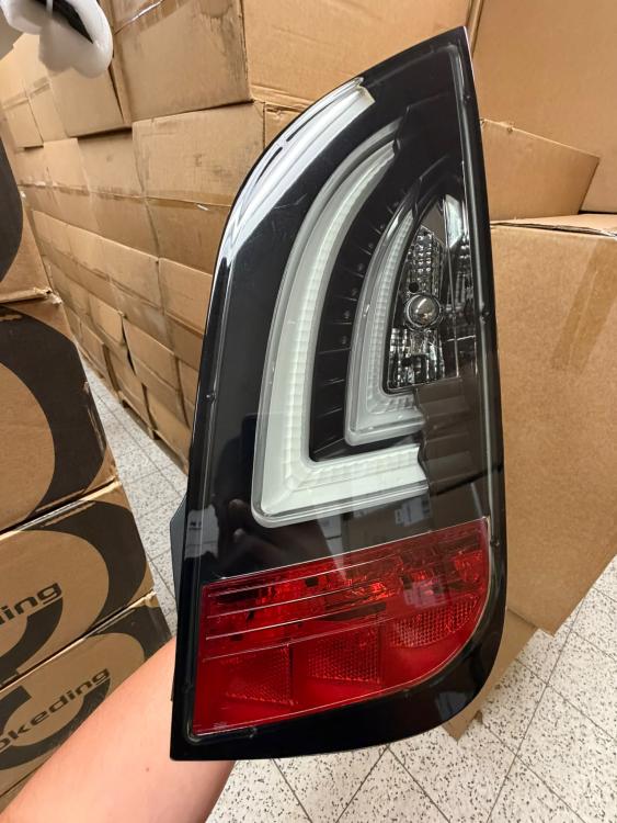 B-Ware   LED Lightbar Design Rückleuchten passend für VW UP! und Skoda Citigo 11-21 schwarz/rauch