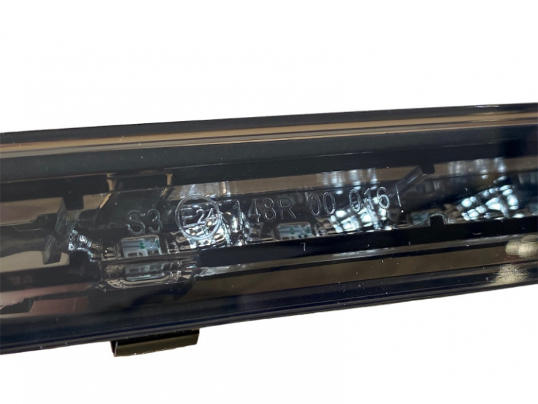 LED Bremsleuchte für VW Caddy SA ab 2015 schwarz smoke