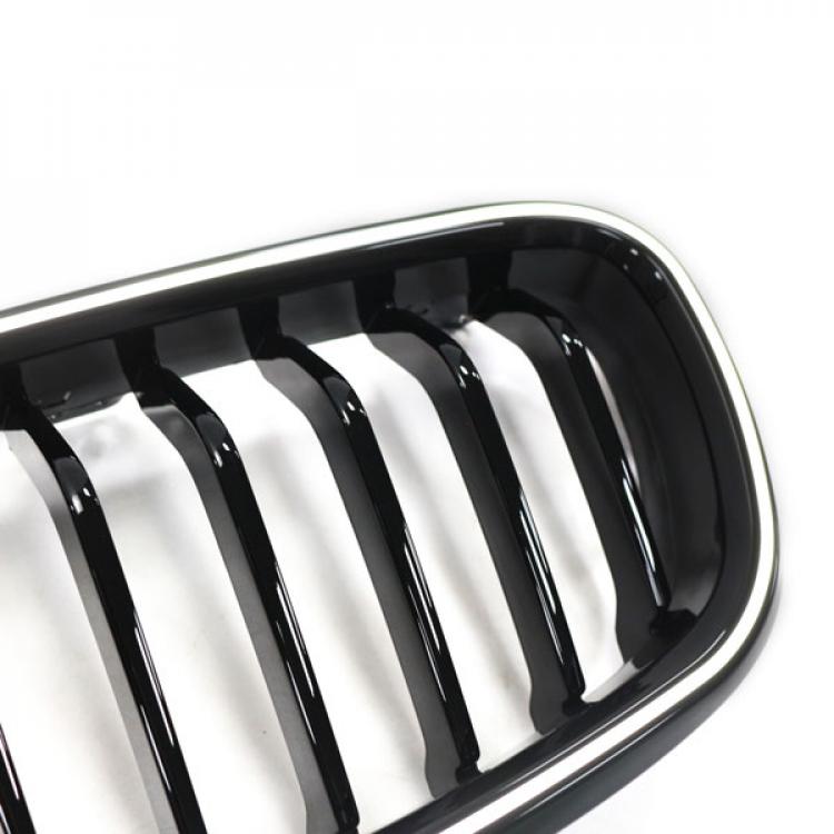 LED-Kühlergrill mit einer Lamelle in Schwarz glänzend, passend für BMW 3er F30 2012–2019
