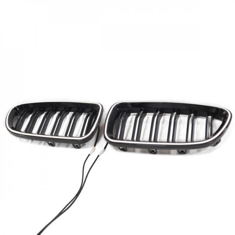 LED-Kühlergrill mit Doppellamellen in Schwarz glänzend für BMW 5er F10 2010–2017