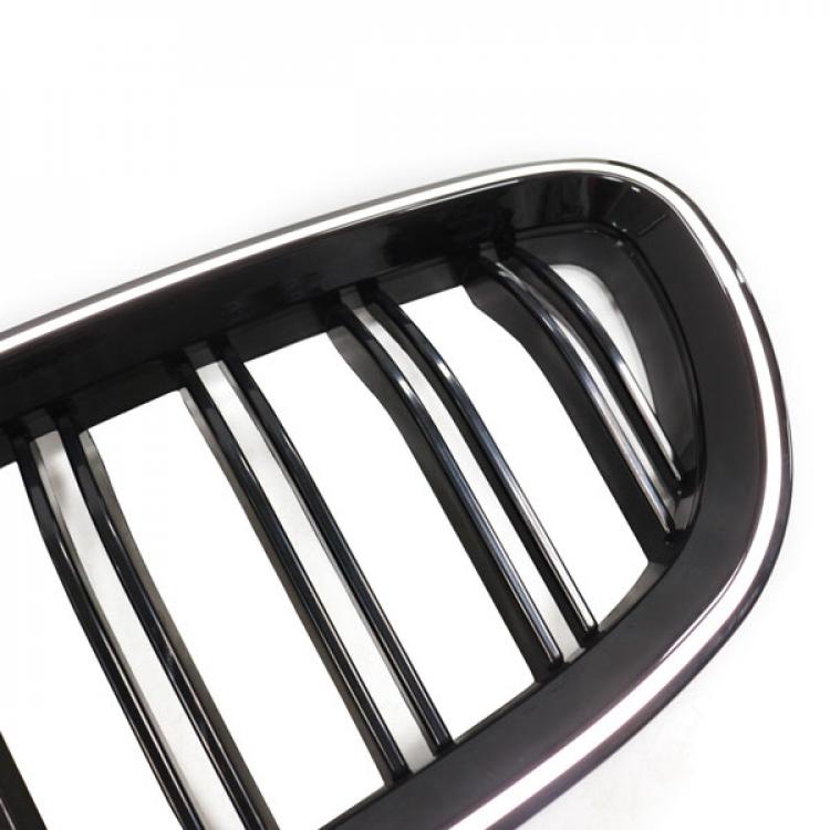 LED-Kühlergrill mit Doppellamellen in Schwarz glänzend für BMW 5er F10 2010–2017