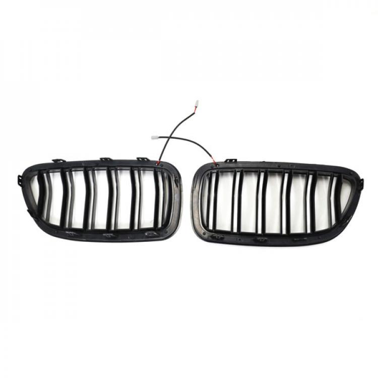 LED-Kühlergrill mit Doppellamellen in Schwarz glänzend für BMW 5er F10 2010–2017