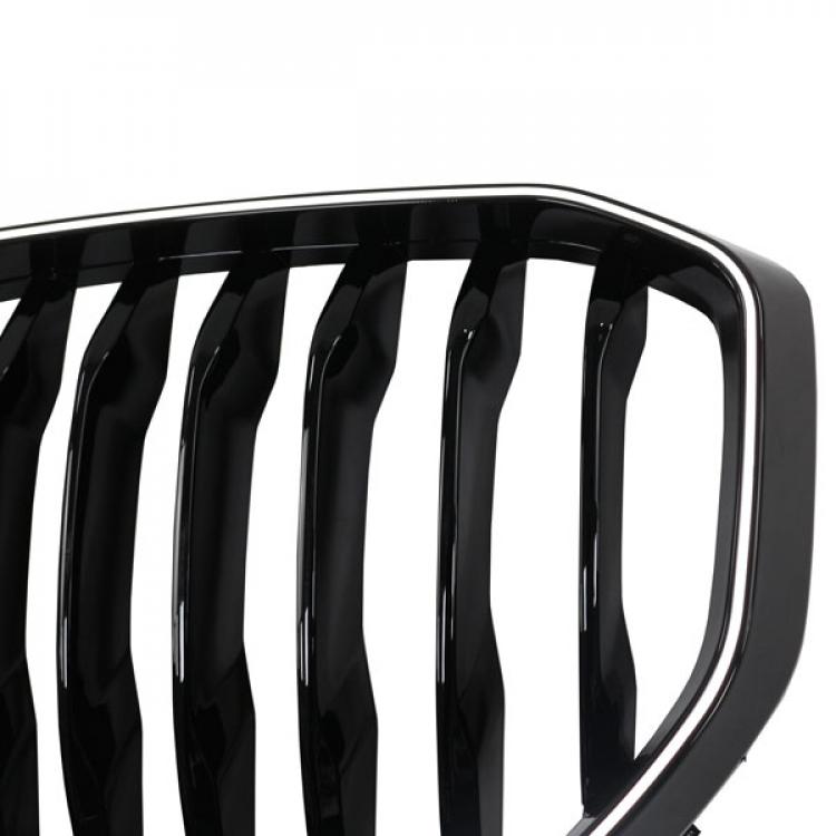 LED-Kühlergrill mit einer Lamelle in Schwarz glänzend passend für BMW X5 Serie G05 2019 +