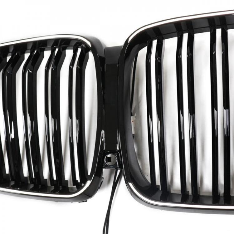 LED-Doppellamellen-Kühlergrill in Schwarz glänzend passend für BMW X5-Serie G05 ab 2019