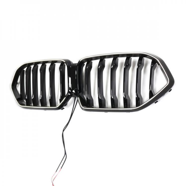 LED-Kühlergrill mit einer Lamelle in Schwarz glänzend passend für BMW X6 Serie G06 2019–2023