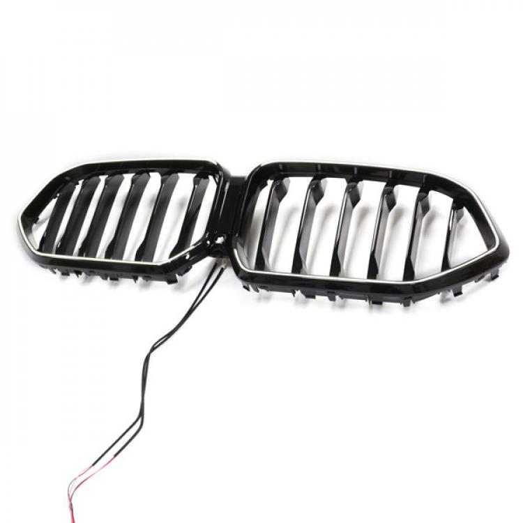 LED-Kühlergrill mit einer Lamelle in Schwarz glänzend passend für BMW X6 Serie G06 2019–2023