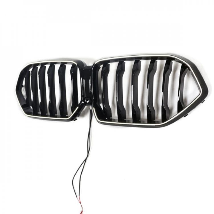 LED-Grill mit einer Lamelle in Schwarz glänzend passend für BMW X6 Serie G06 LCI 2023 +