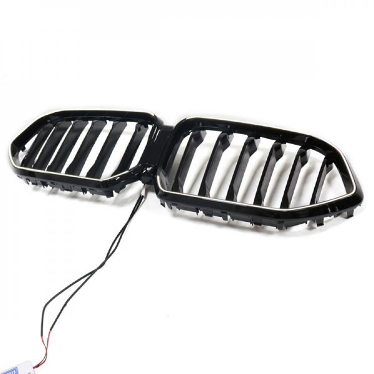 LED-Grill mit einer Lamelle in Schwarz glänzend passend für BMW X6 Serie G06 LCI 2023 +