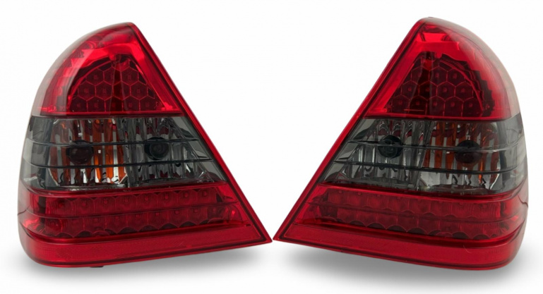 LED Upgrade Design Rückleuchten für Mercedes Benz C-Klasse W202 Limousine 93-00 rot/rauch