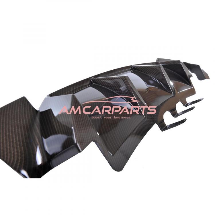 Preview: Upgrade Sport Design Heck Diffusor passend für BMW 5er F10 / F11 Limousine / Touring 09-16 Carbon-Optik