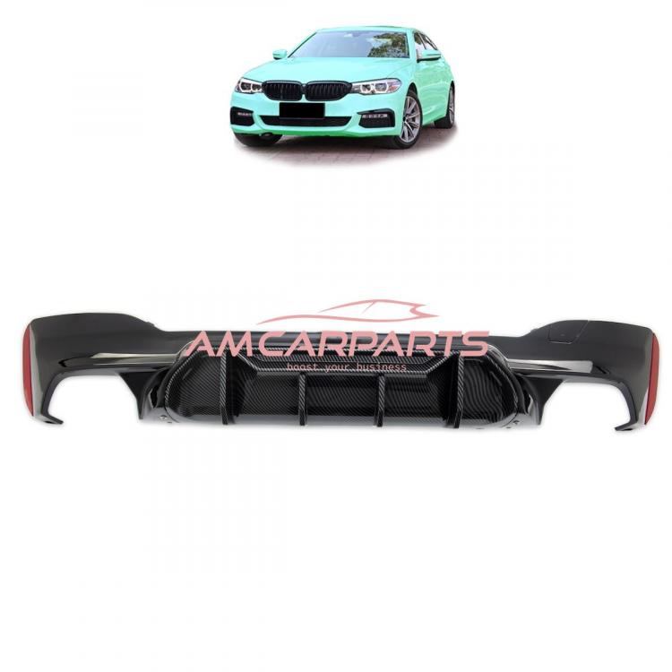 Upgrade Sport Design Heck Diffusor passend für BMW 5er G30, F90 / G31 Vor-Facelift Limousine / Touring 17-20 Carbon-Optik / Hochglanz schwarz
