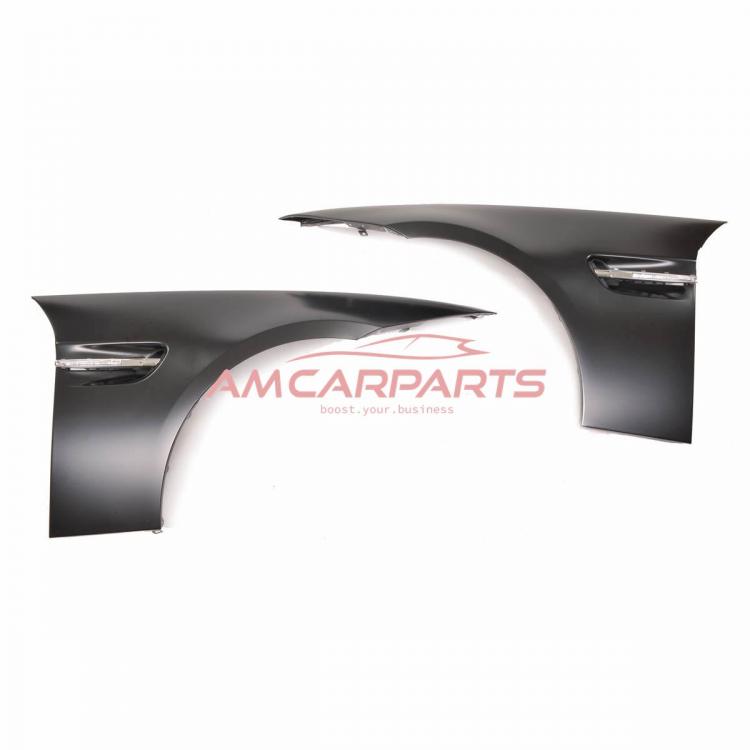 Preview: Upgrade Sport Design Kotflügel Set vorn passend für BMW 3er E90 / E91 Limousine / Touring 04-11