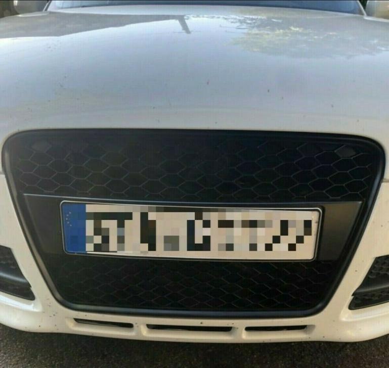 Upgrade Sportgrill / Kühlergrill für Audi TT 8J Coupe/Roadster 06-14 matt schwarz in Wabendesign
