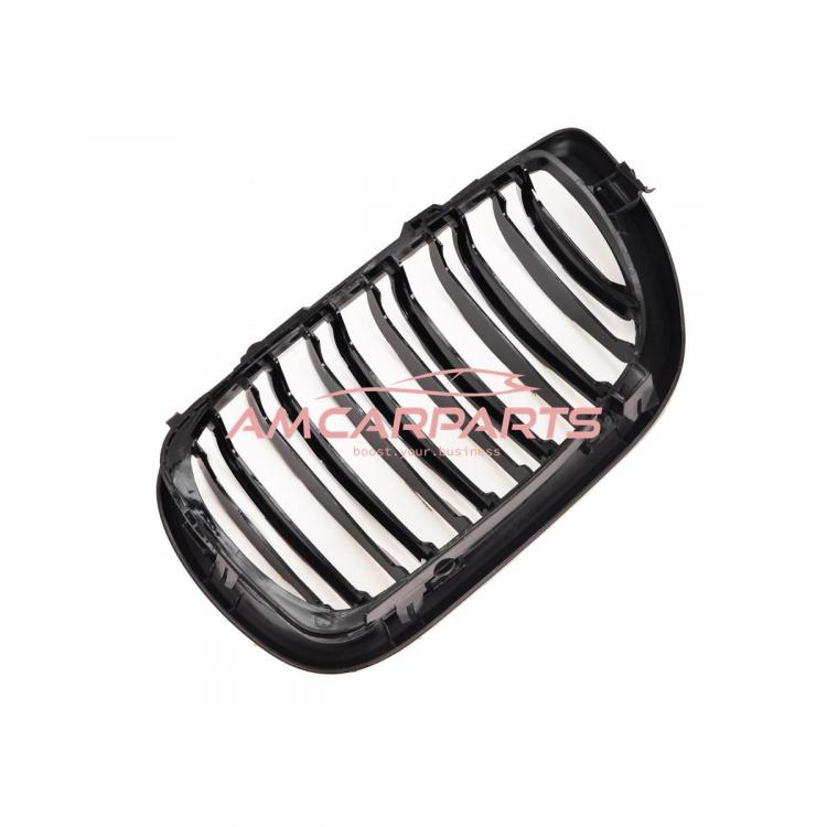 Preview: Upgrade Design Kühlergrill / Sportgrill passend für BMW 3er E46 Facelift 01-05 Hochglanz schwarz