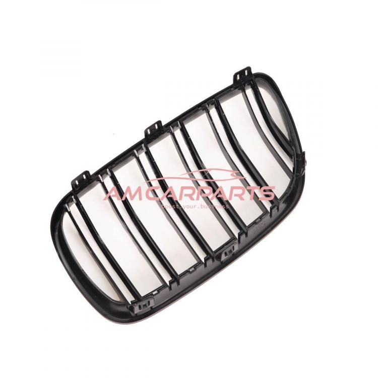 Upgrade Design Kühlergrill / Sportgrill passend für BMW X3 E83 Facelift 07-11 Hochglanz schwarz