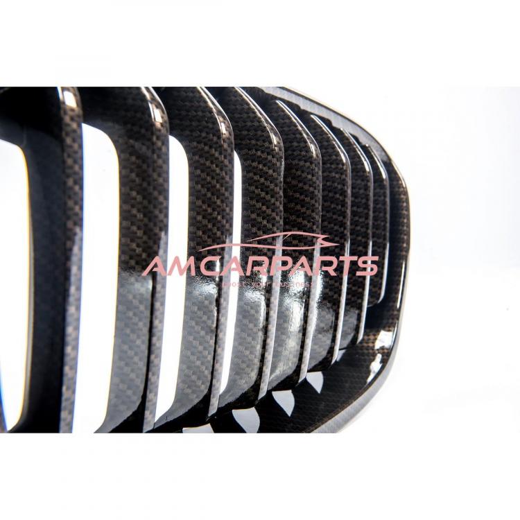 Upgrade Design Kühlergrill / Sportgrill passend für BMW 1er F20 / F21 Vor-Facelift 11-15 Carbon-Optik