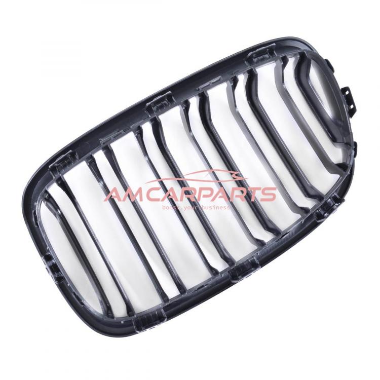 Upgrade Design Kühlergrill / Sportgrill passend für BMW 1er F20 / F21 Vor-Facelift 11-15 Hochglanz schwarz