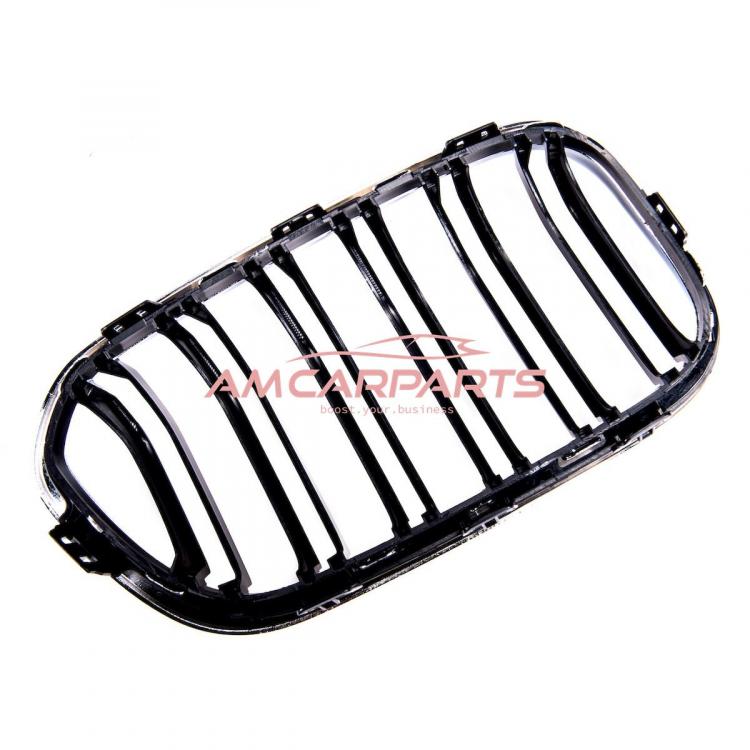 Upgrade Design Kühlergrill / Sportgrill passend für BMW 1er F20 / F21 Facelift 15-19 Hochglanz schwarz / chrom
