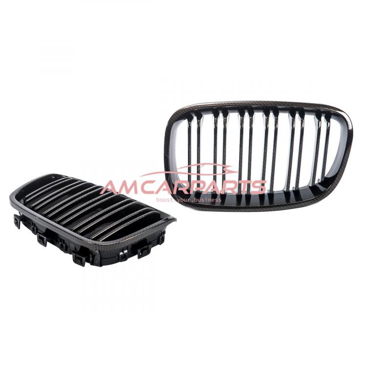 Preview: Upgrade Design Kühlergrill / Sportgrill passend für BMW 1er F20 / F21 Vor-Facelift 11-15 Carbon-Optik