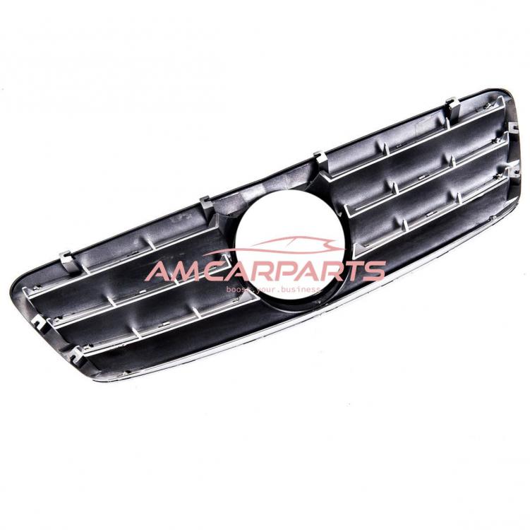 Upgrade Design Kühlergrill / Sportgrill passend für Mercedes Benz C-Klasse W203 / S203 00-07 Hochglanz silber / chrom