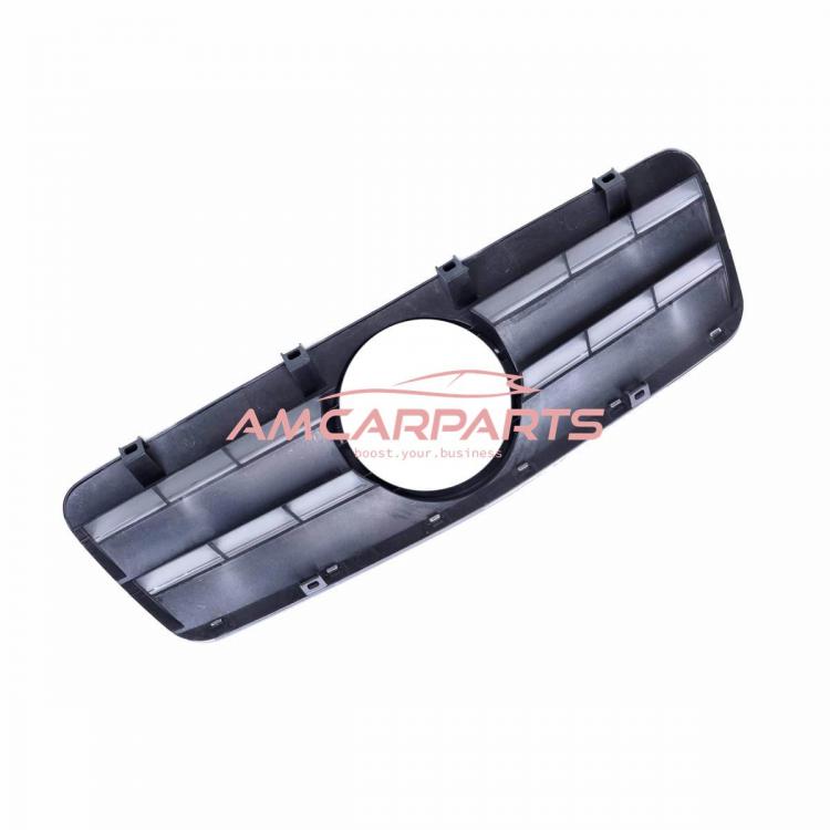 Preview: Upgrade Design Kühlergrill / Sportgrill für Mercedes Benz CLK W208 / C208 97-02 Hochglanz silber / chrom