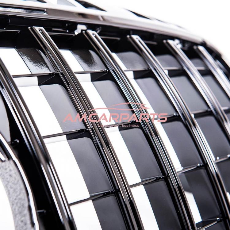 Upgrade Design Kühlergrill / Sportgrill passend für Mercedes Benz A-Klasse W176 Vor-Facelift 12-15 Hochglanz schwarz