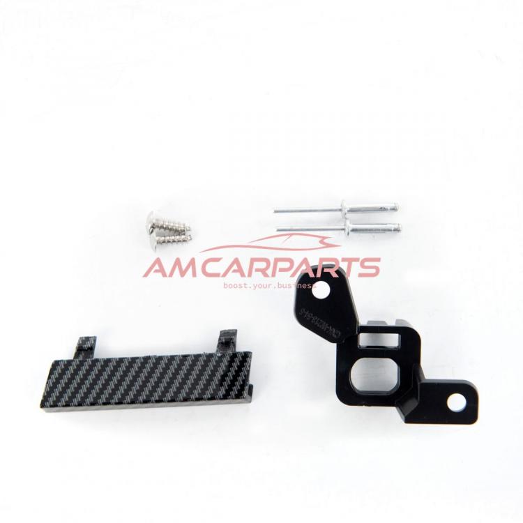 Upgrade Design Kühlergrill / Sportgrill für Mercedes Benz E-Klasse W213 / S213 / A238 / C238 Facelift 20-23 Carbon-Optik / Hochglanz schwarz + rote Akzentstreifen