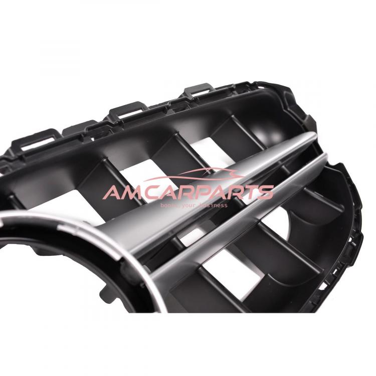 Preview: Upgrade Design Kühlergrill / Sportgrill passend für Mercedes Benz C-Klasse W205 / S205 / A205 / C205 Vor-Facelift 14-18 Matt schwarz / Matt silber
