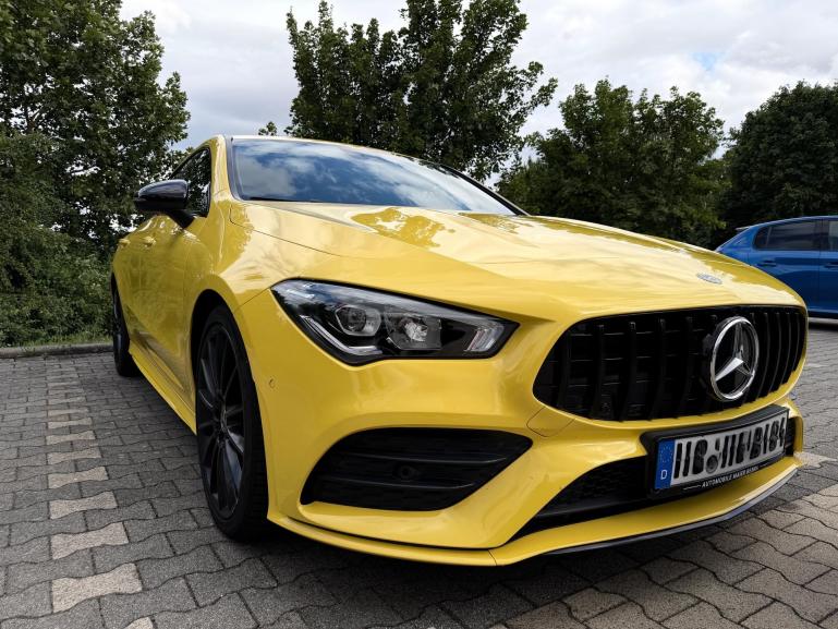 Upgrade Design Kühlergrill / Sportgrill passend für Mercedes Benz CLA C118 / X118 19+ Hochglanz schwarz