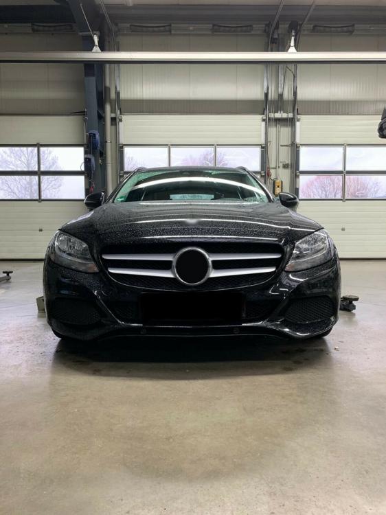 Preview: Upgrade Sportgrill / Kühlergrill passend für Mercedes Benz C-Klasse W205 (MOPF)18+ Hochglanz schwarz/chrom
