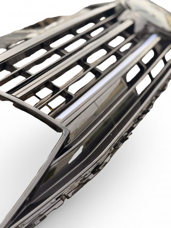 LumiFire Upgrade LED Kühlergrill Sportgrill passend für VW T6 15-19 Hochglanz-schwarz