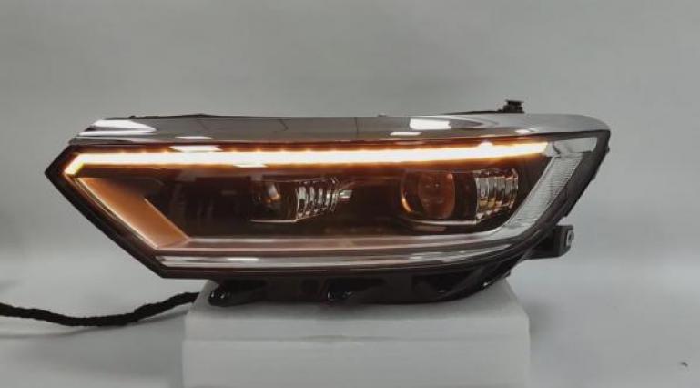 Voll LED Tagfahrlicht Scheinwerfer Set passend für VW Passat B8 14-19 schwarz mit dynamischen LED Blinker & Willkommensfunktion