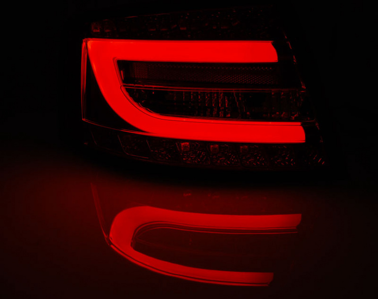 LED Lightbar Design Rückleuchten für Audi A6 4F (C6) 04-08 Limousine chrom (7Pin)