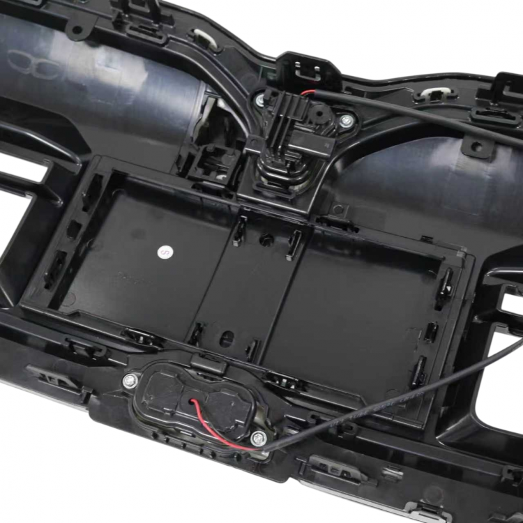 LED-Kühlergrill mit einer Lamelle in Schwarz glänzend passend für BMW 5er G60 2024 +