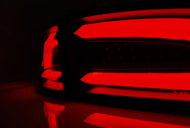 Preview: Voll LED Lightbar Design Rückleuchten für Seat Ibiza 6L 02-08 schwarz/rauch