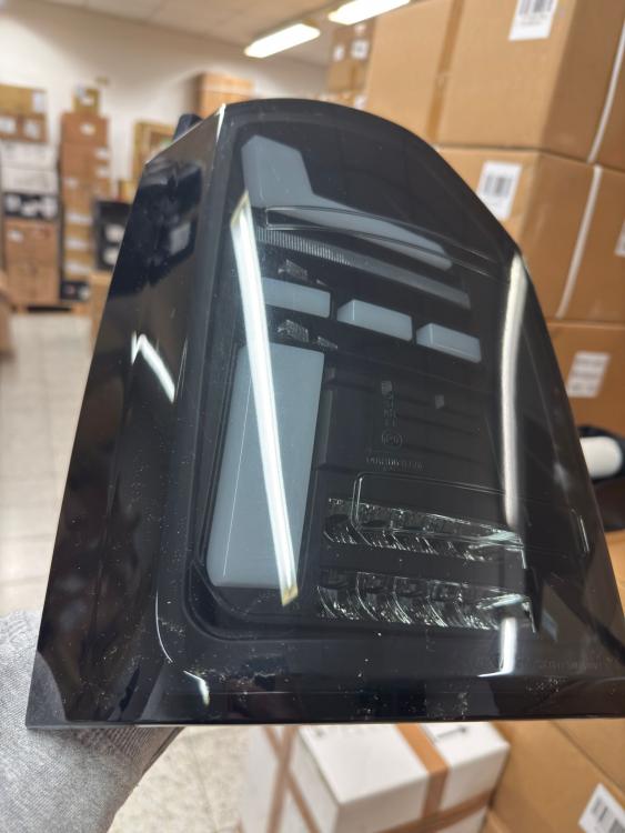 Preview: B-Ware - Voll LED Lightbar Design Rückleuchten für VW T6 15-19 schwarz/rauch mit dynamischen Blinker (für Heckklappe)