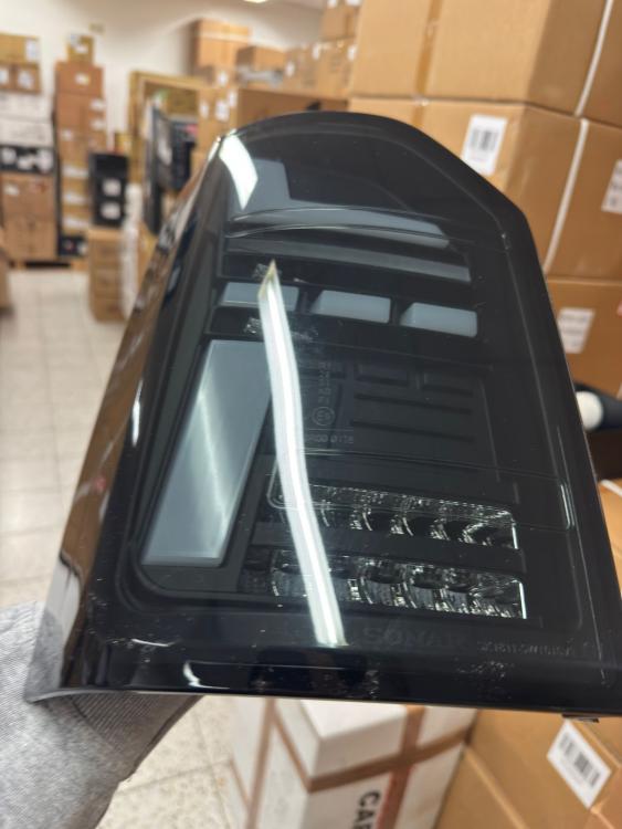 Preview: B-Ware - Voll LED Lightbar Design Rückleuchten für VW T6 15-19 schwarz/rauch mit dynamischen Blinker (für Heckklappe)