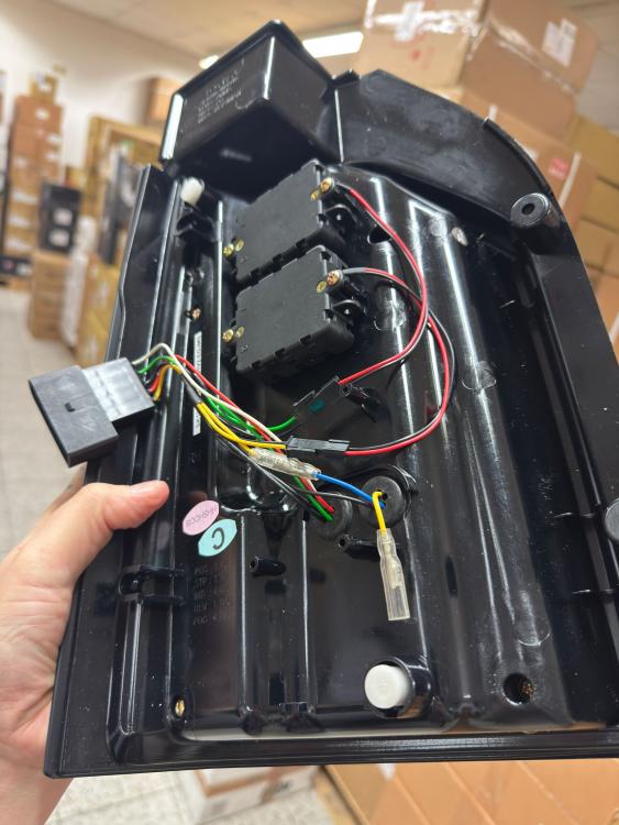 B-Ware - Voll LED Lightbar Design Rückleuchten für VW T6 15-19 schwarz/rauch mit dynamischen Blinker (für Heckklappe)