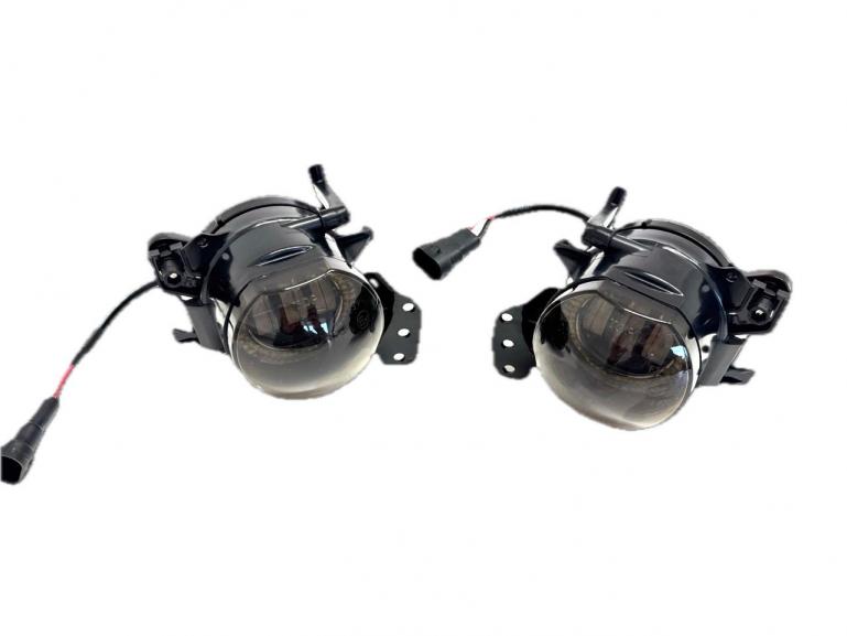 "Upgrade+" LED Nebelscheinwerfer Set für BMW 5er E60 / E61 03-10 schwarz/rauch (für M-Stoßstangen/M-Paket)