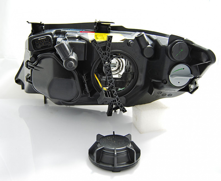 LED Angel Eyes Scheinwerfer für BMW 3er E90/E91 05-08 schwarz