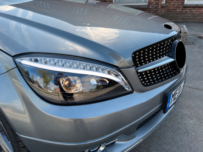 Preview: LED Tagfahrlicht Design Scheinwerfer für Mercedes Benz C-Klasse W204 07-10 schwarz LTI